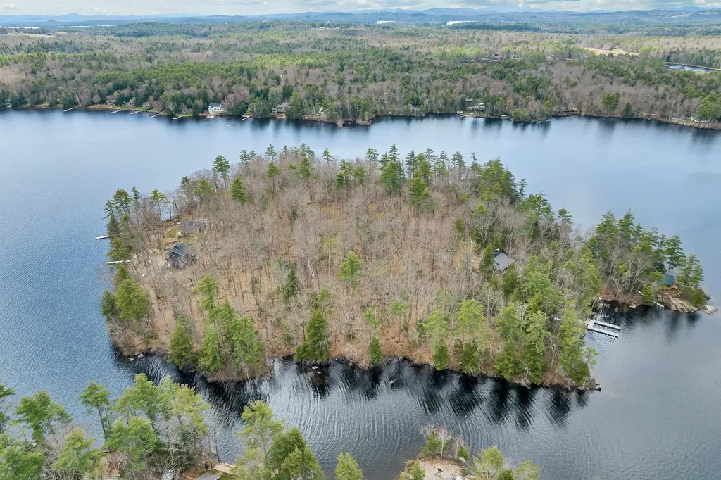 65.1 Gansy Island Moultonborough NH 03254