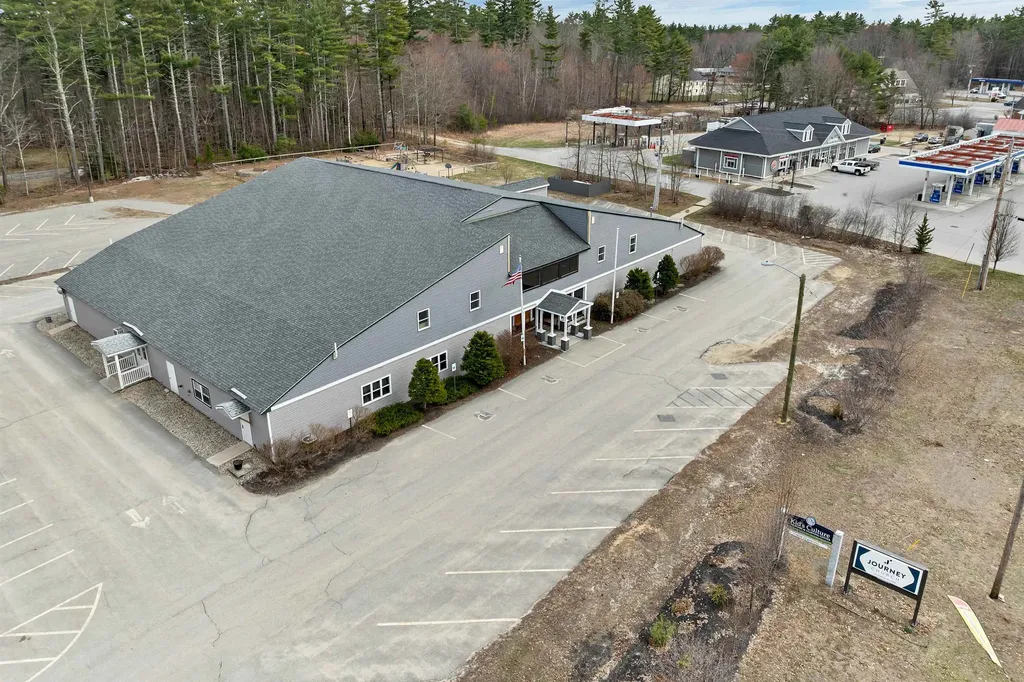8 Eastern Avenue Barrington NH 03825
