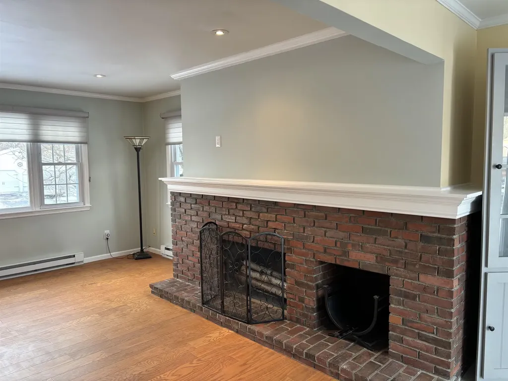 6 Anthony Drive Laconia NH 03246
