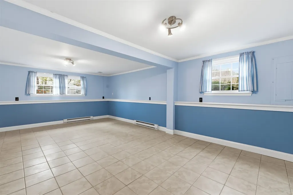 6 Anthony Drive Laconia NH 03246
