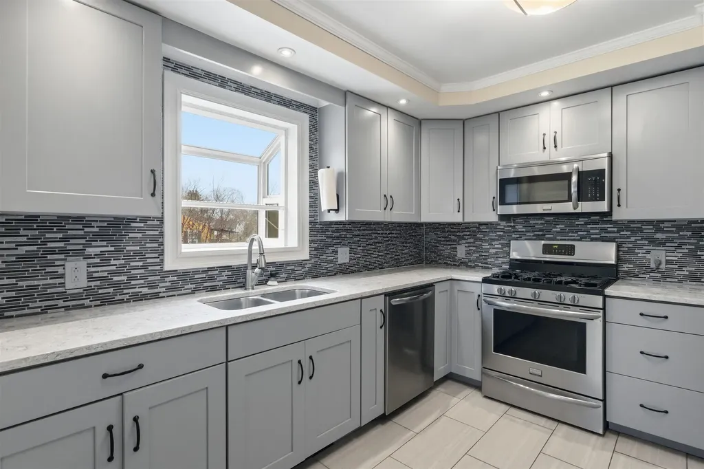 6 Anthony Drive Laconia NH 03246