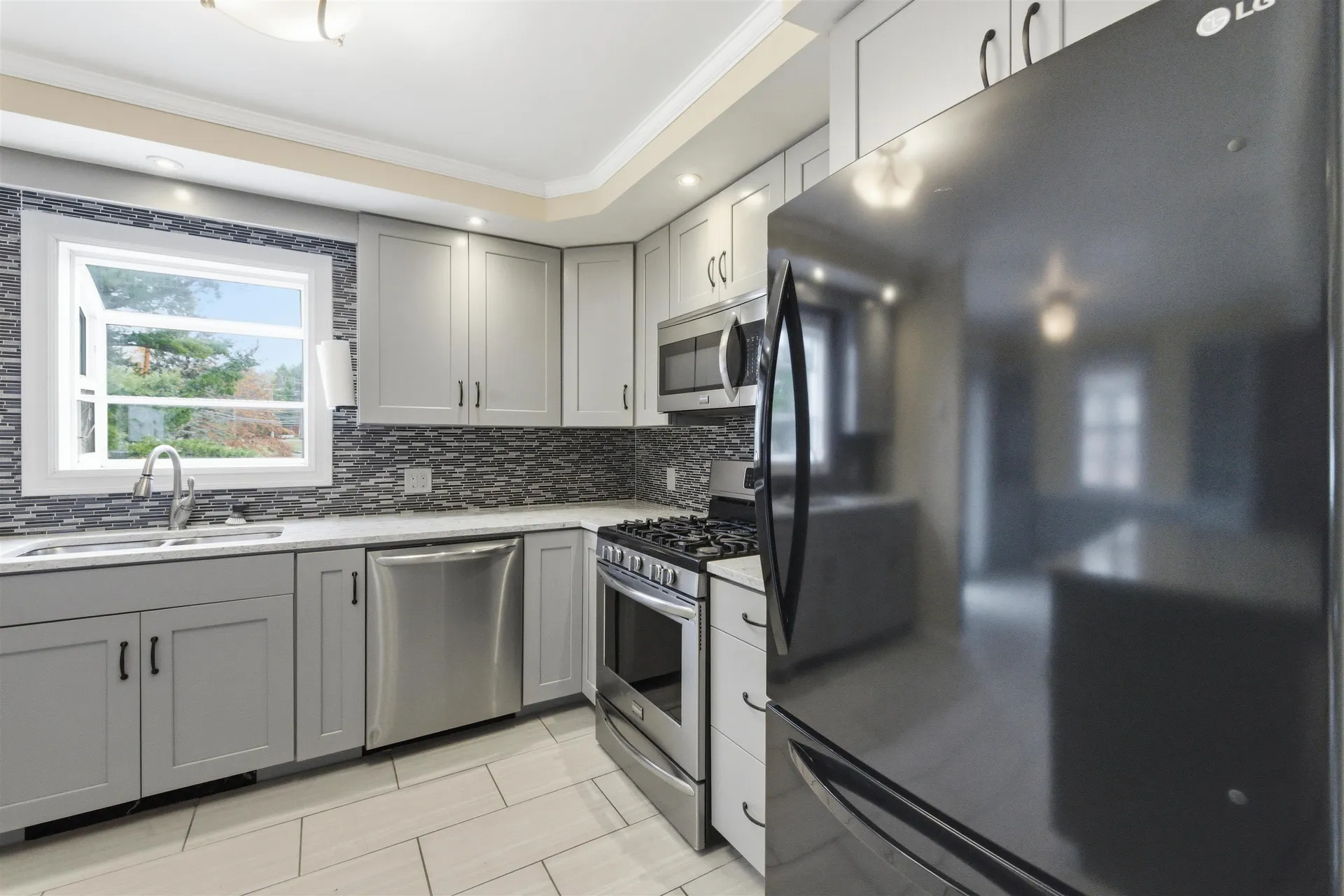 6 Anthony Drive Laconia NH 03246