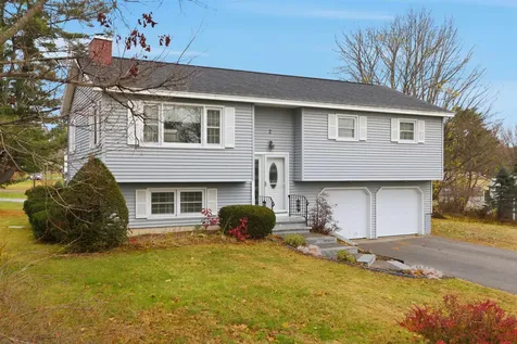 6 Anthony Drive Laconia NH 03246