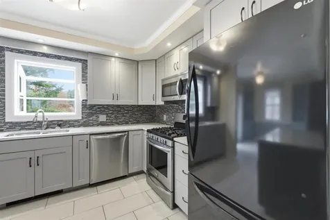 6 Anthony Drive Laconia NH 03246