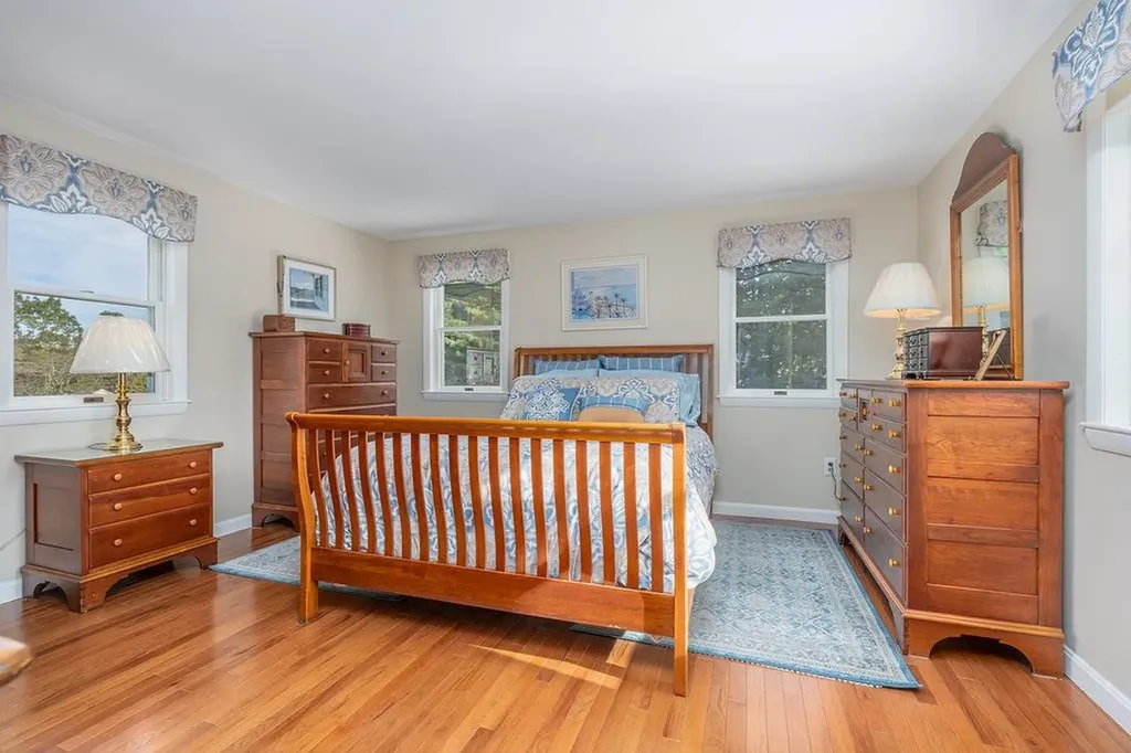27 Hampshire Avenue Rochester NH 03867