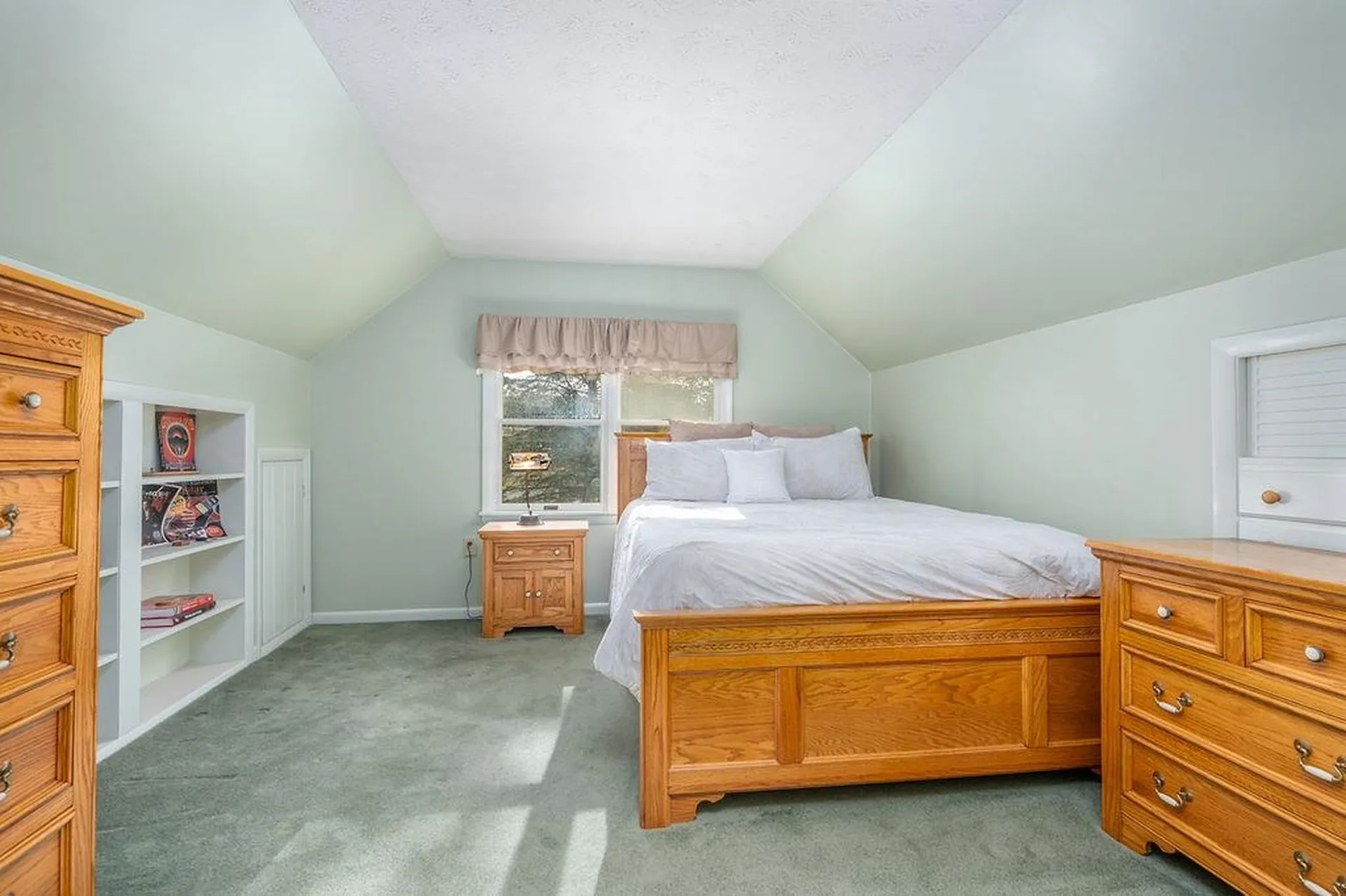 27 Hampshire Avenue Rochester NH 03867