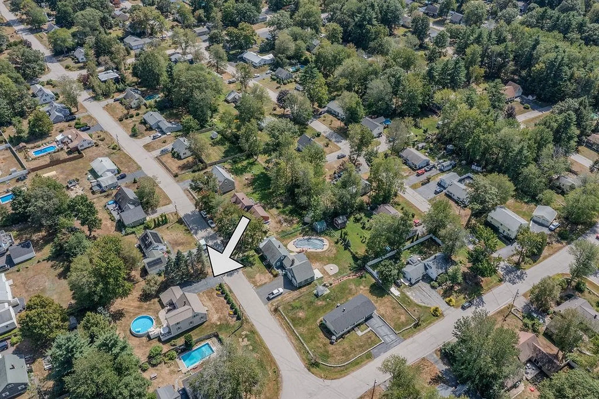 27 Hampshire Avenue Rochester NH 03867