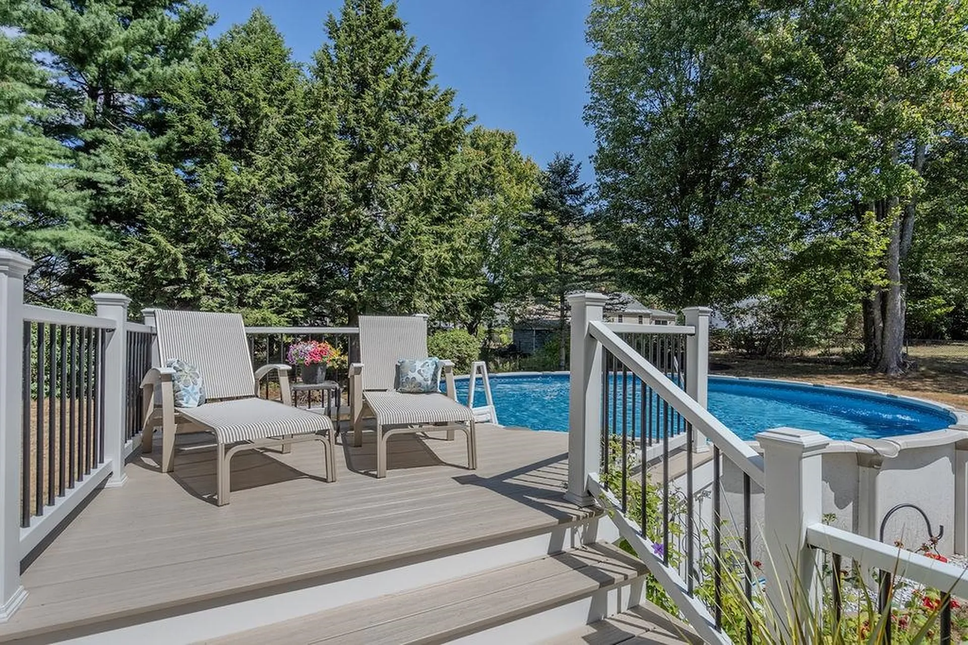 27 Hampshire Avenue Rochester NH 03867