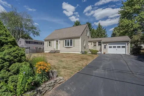 27 Hampshire Avenue Rochester NH 03867