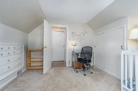 27 Hampshire Avenue Rochester NH 03867