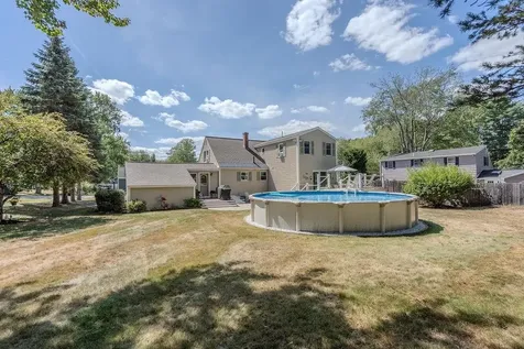 27 Hampshire Avenue Rochester NH 03867