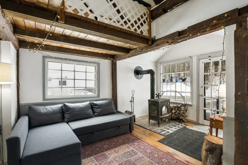 30 Back Street Newfane VT 05345