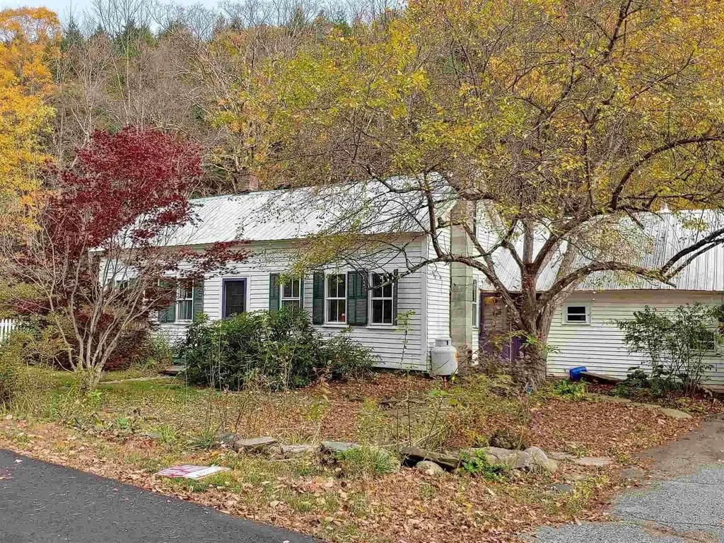 30 Back Street Newfane VT 05345