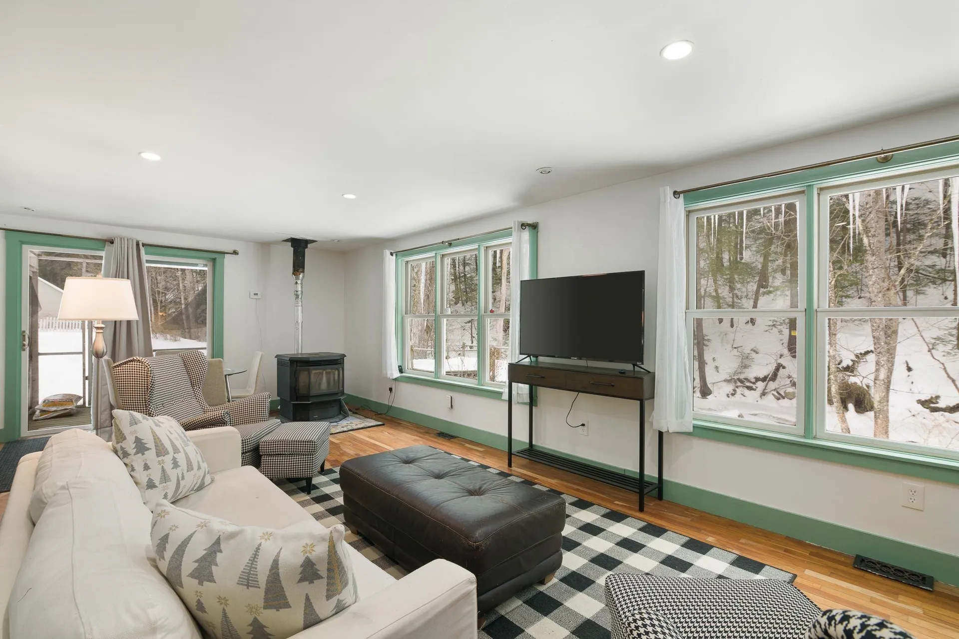 30 Back Street Newfane VT 05345