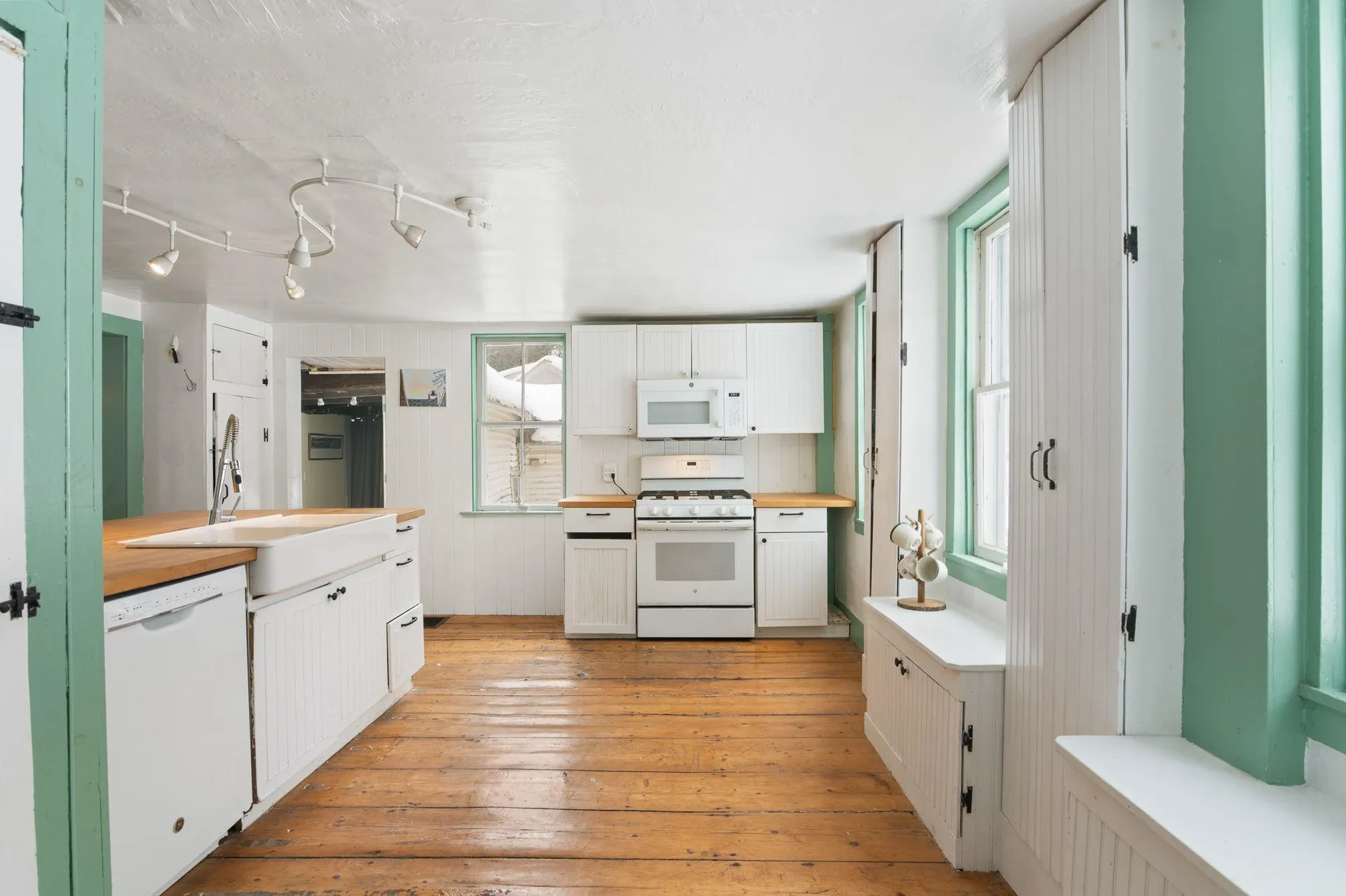 30 Back Street Newfane VT 05345