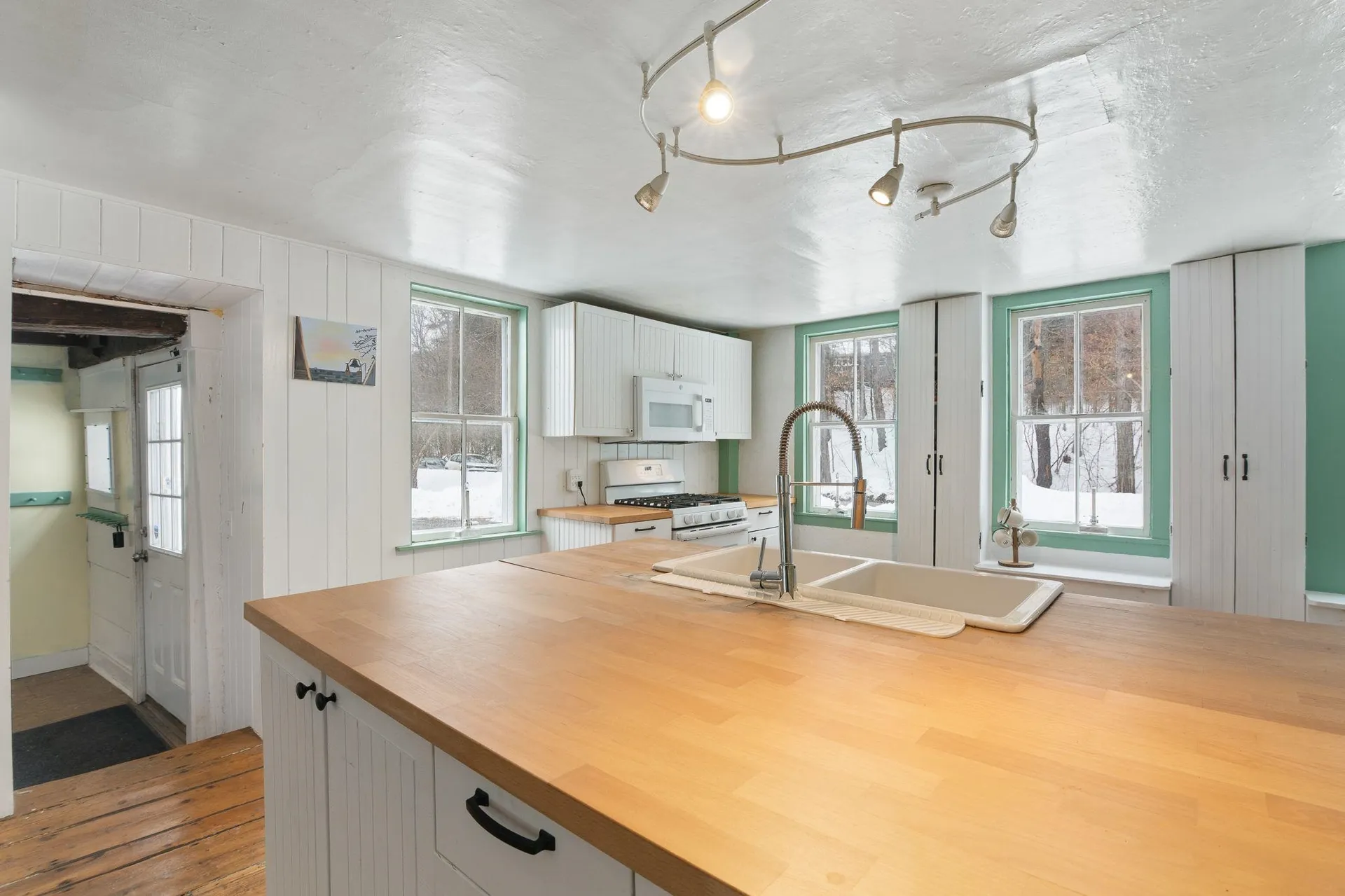30 Back Street Newfane VT 05345