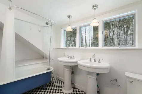 30 Back Street Newfane VT 05345