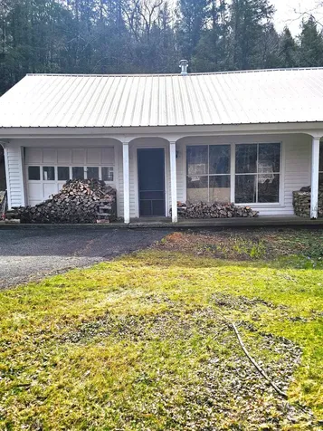 30 Back Street Newfane VT 05345