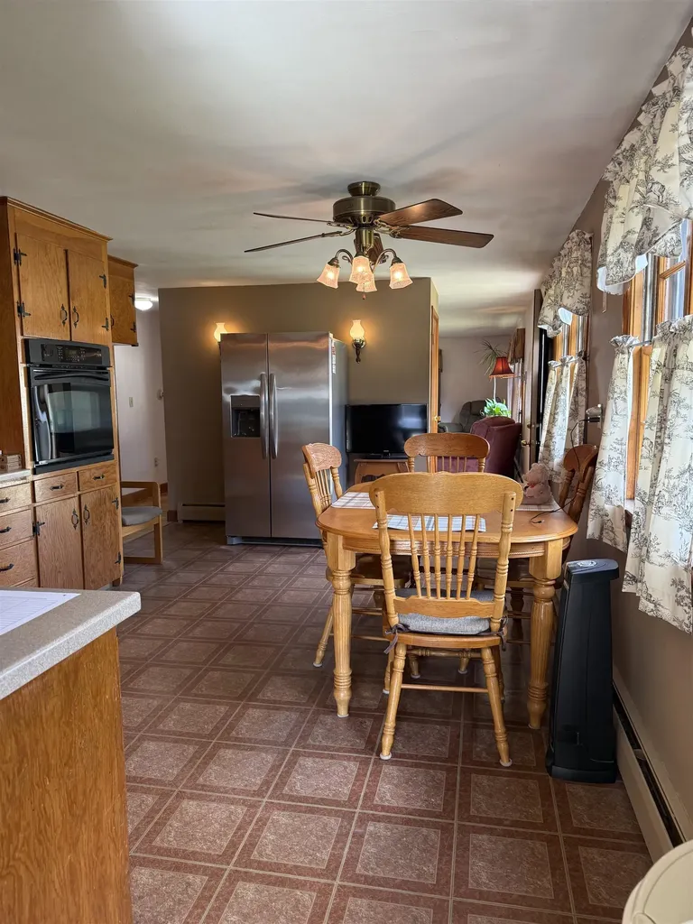 114 General Sullivan Way Rollinsford NH 03869