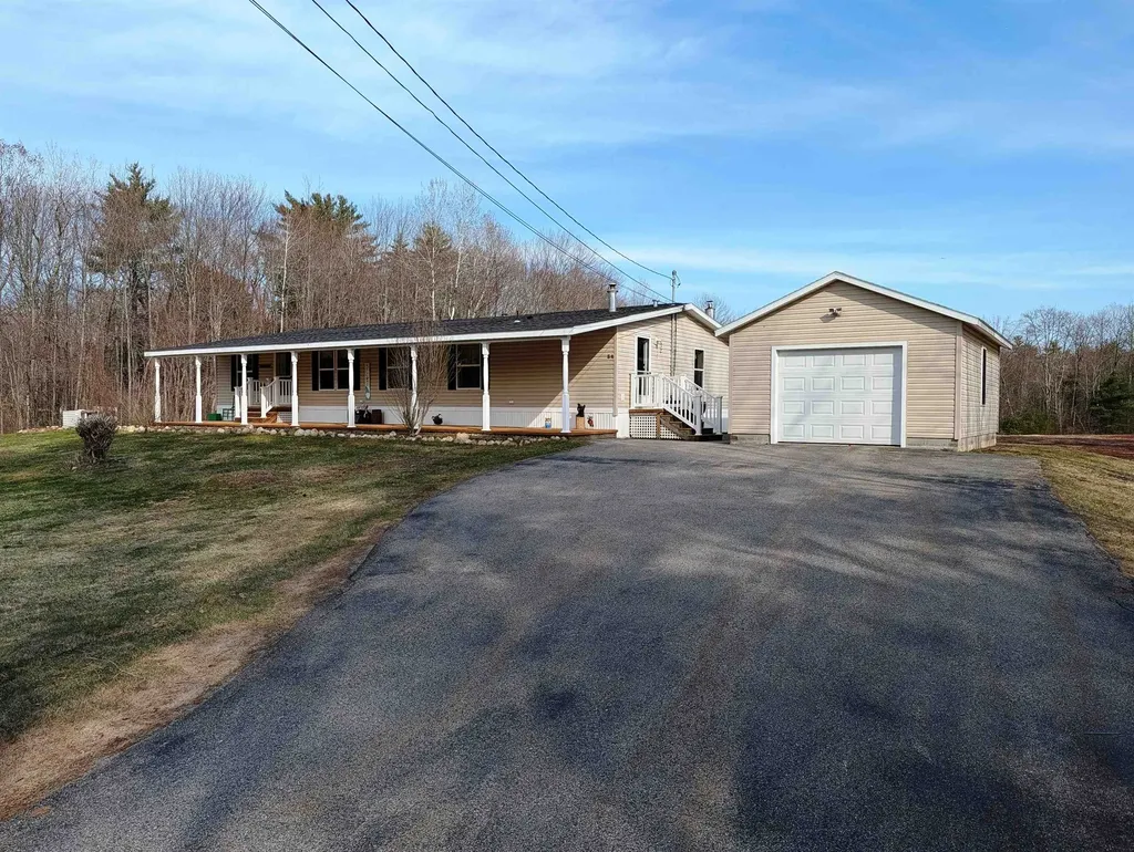 34 Shaw Drive Rochester NH 03867
