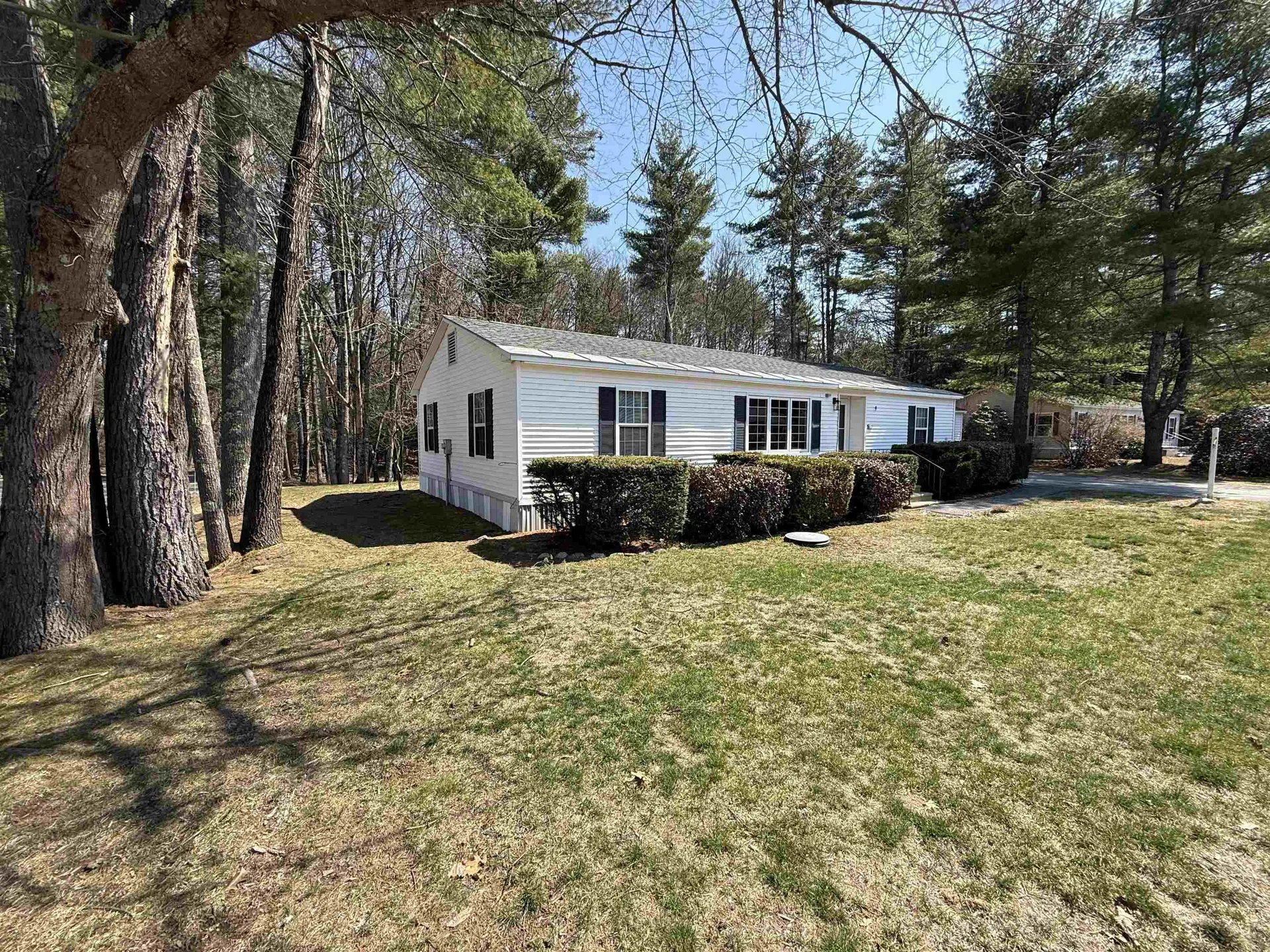 186 Deer Path Road Hopkinton NH 03229