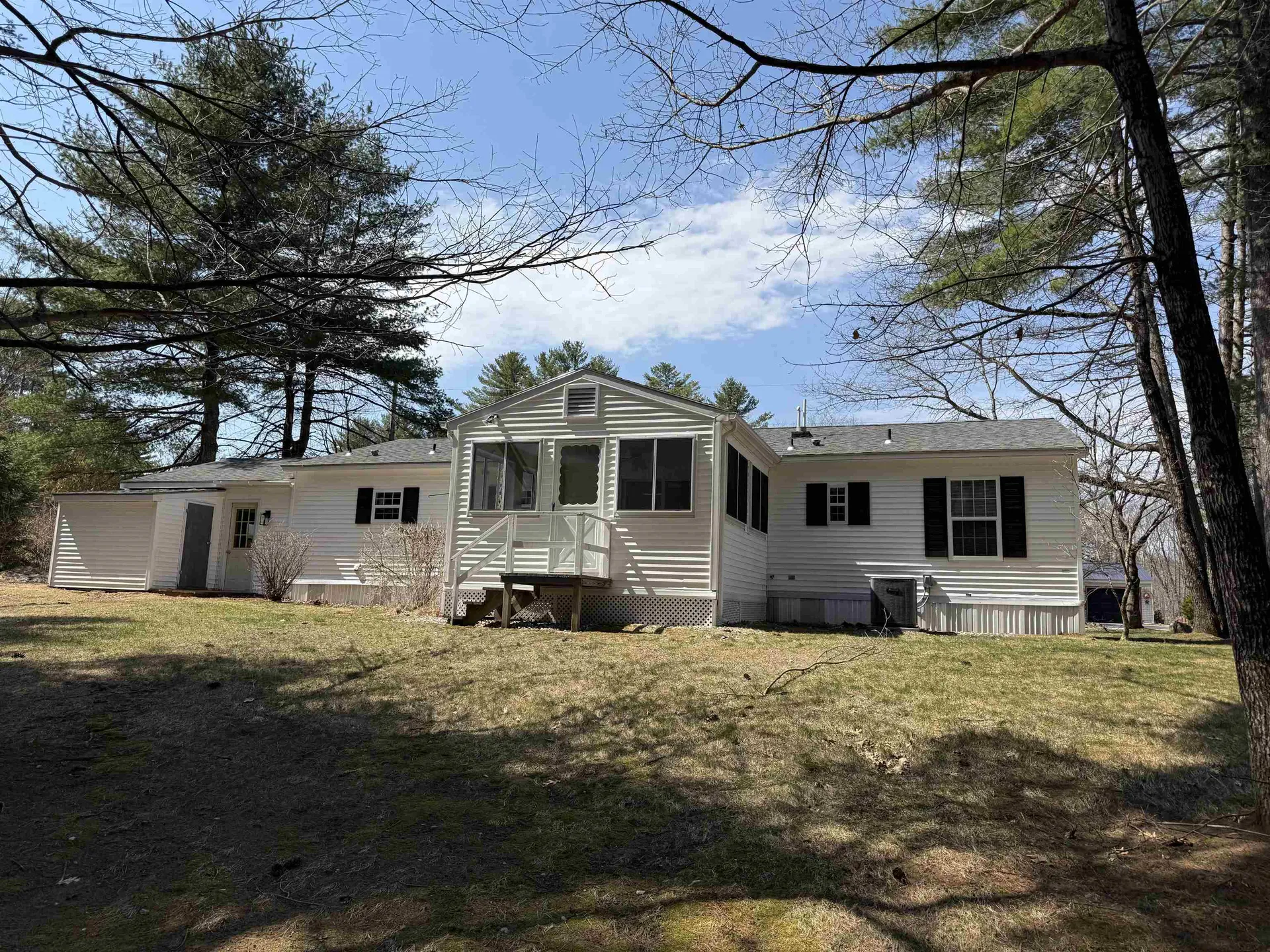 186 Deer Path Road Hopkinton NH 03229