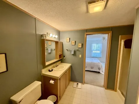 186 Deer Path Road Hopkinton NH 03229