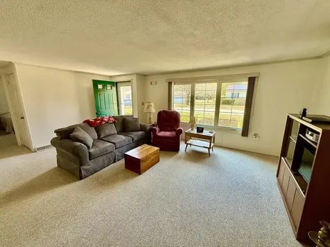186 Deer Path Road Hopkinton NH 03229