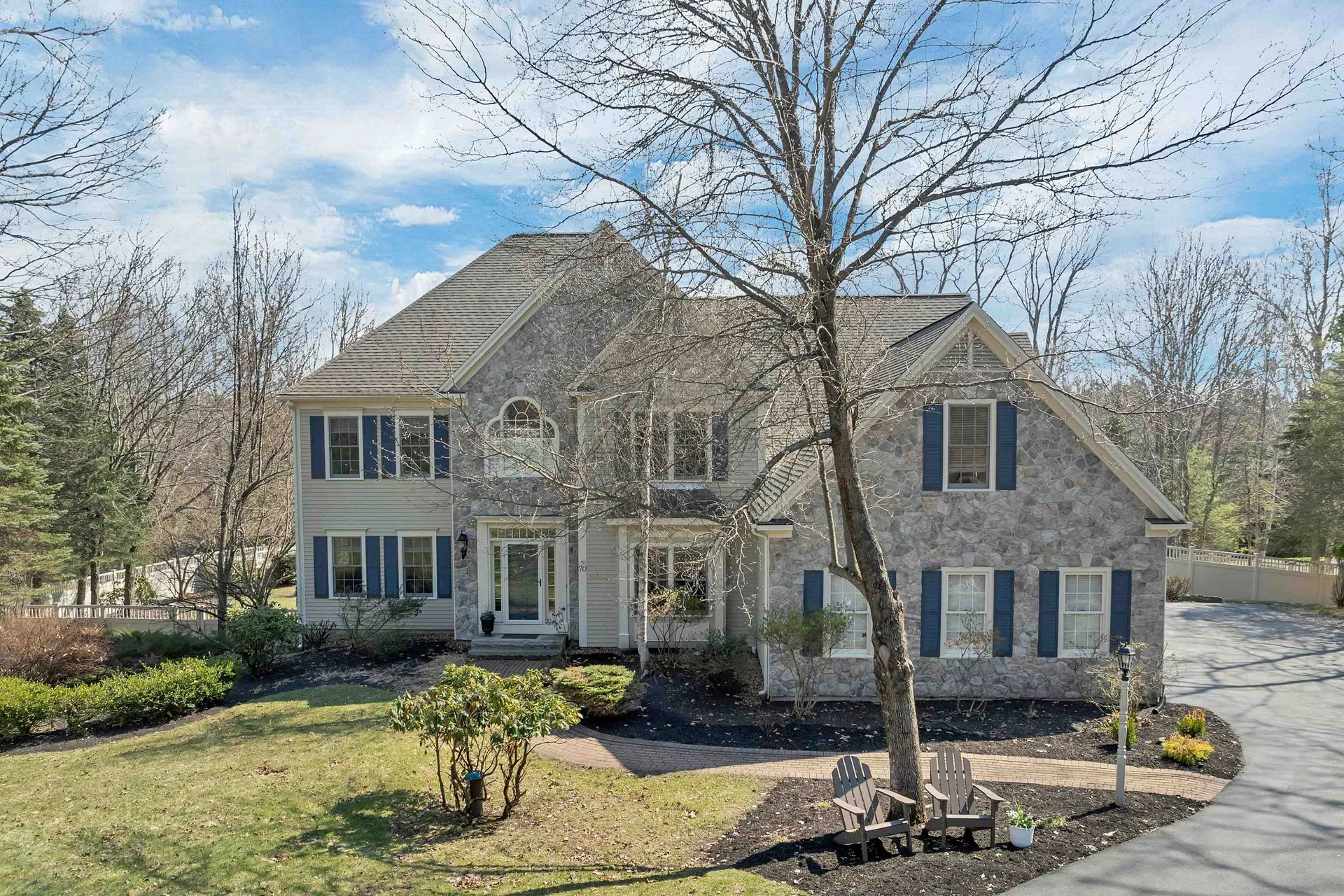 70 Colonel Daniels Drive Bedford NH 03110