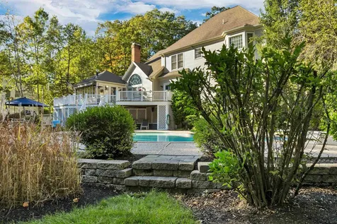 70 Colonel Daniels Drive Bedford NH 03110