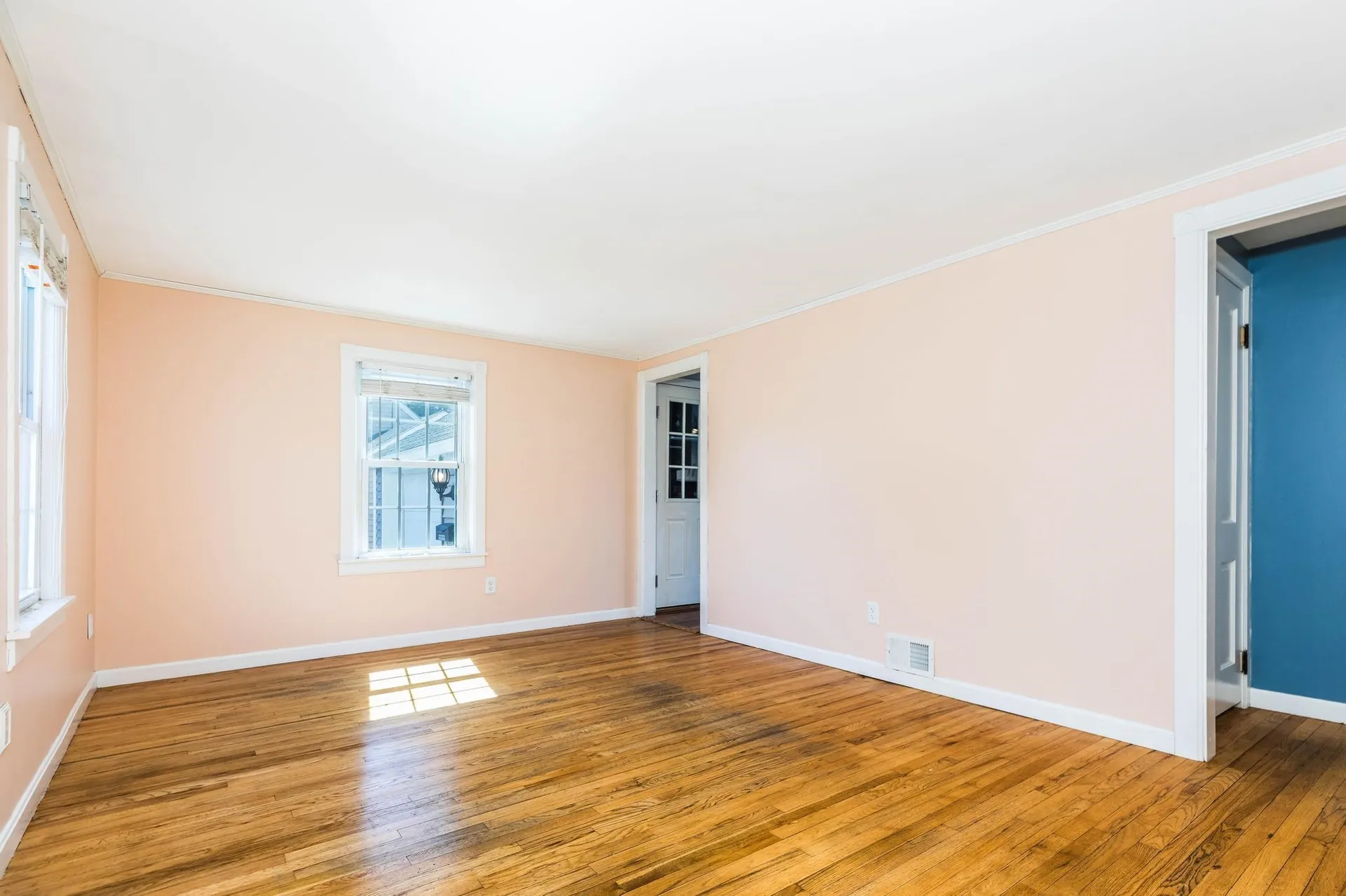 11 Lyons Street Rochester NH 03867