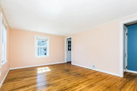11 Lyons Street Rochester NH 03867