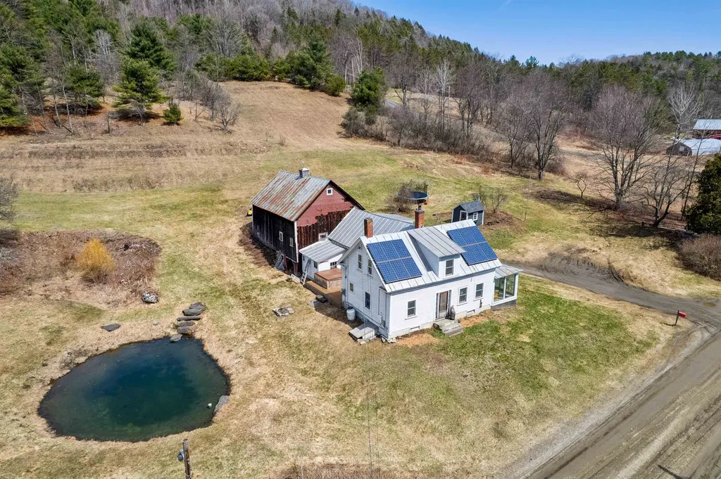 88 Spring Road Tunbridge VT 05077