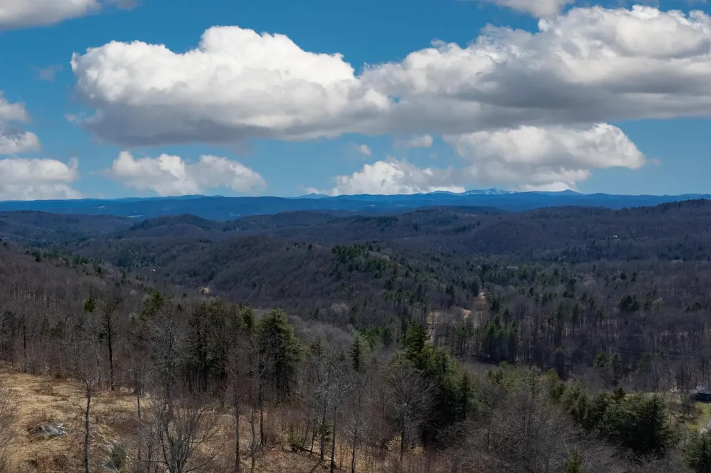 00 Chapel Hill Road Sharon VT 05065