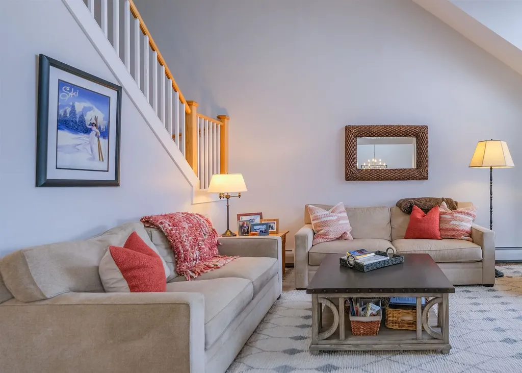81 Daybreak Drive Ludlow VT 05149