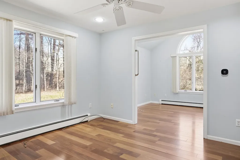 25 Maylane Drive Salem NH 03079