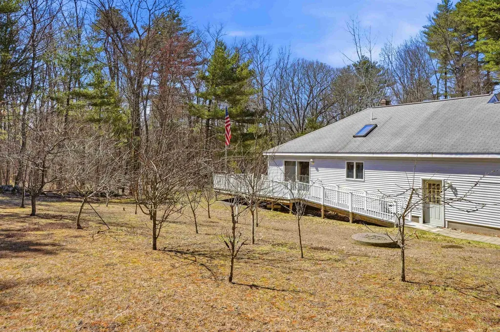 25 Maylane Drive Salem NH 03079
