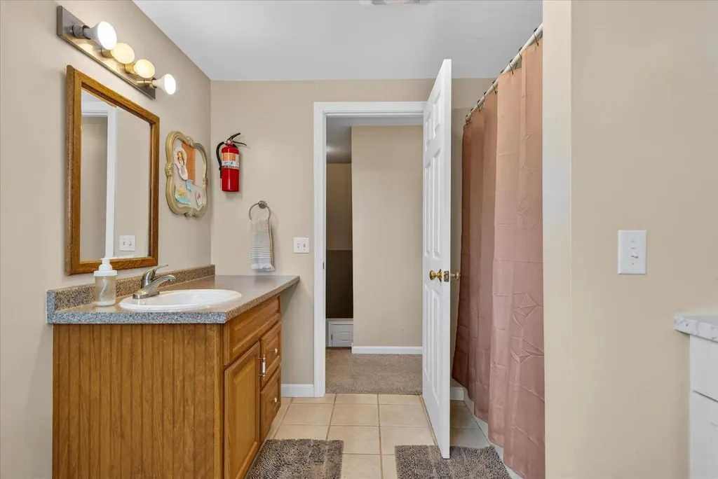 110 Sarahs Way Middlebury VT 05753
