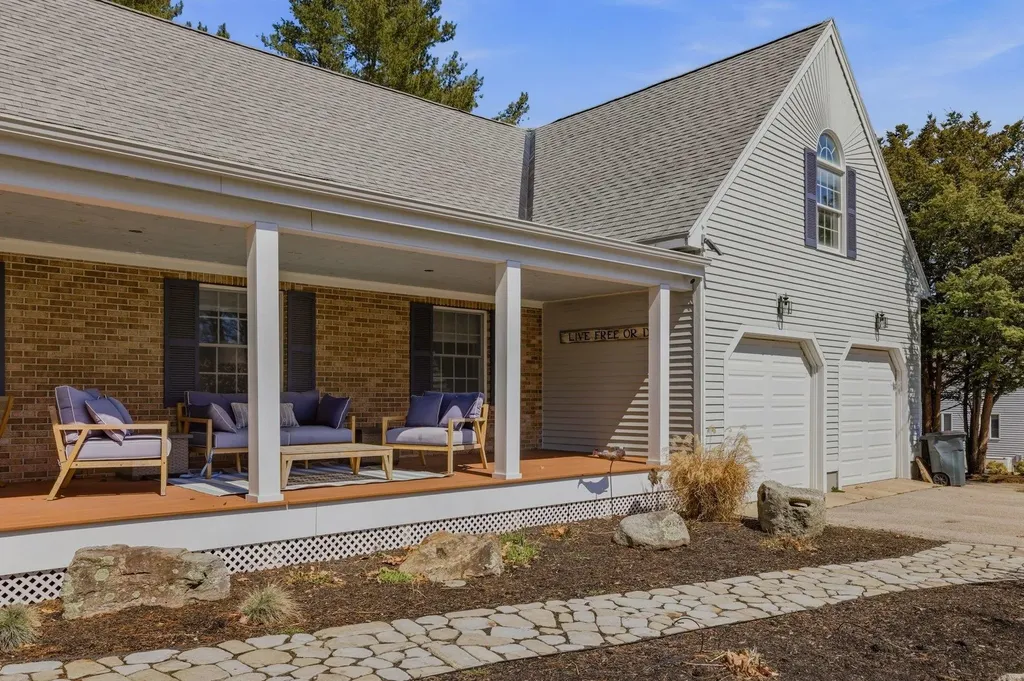 16 Isaac Lucas Circle Dover NH 03820