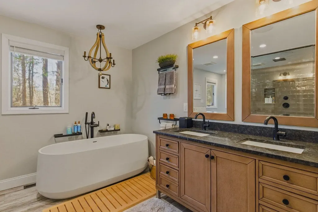 16 Isaac Lucas Circle Dover NH 03820