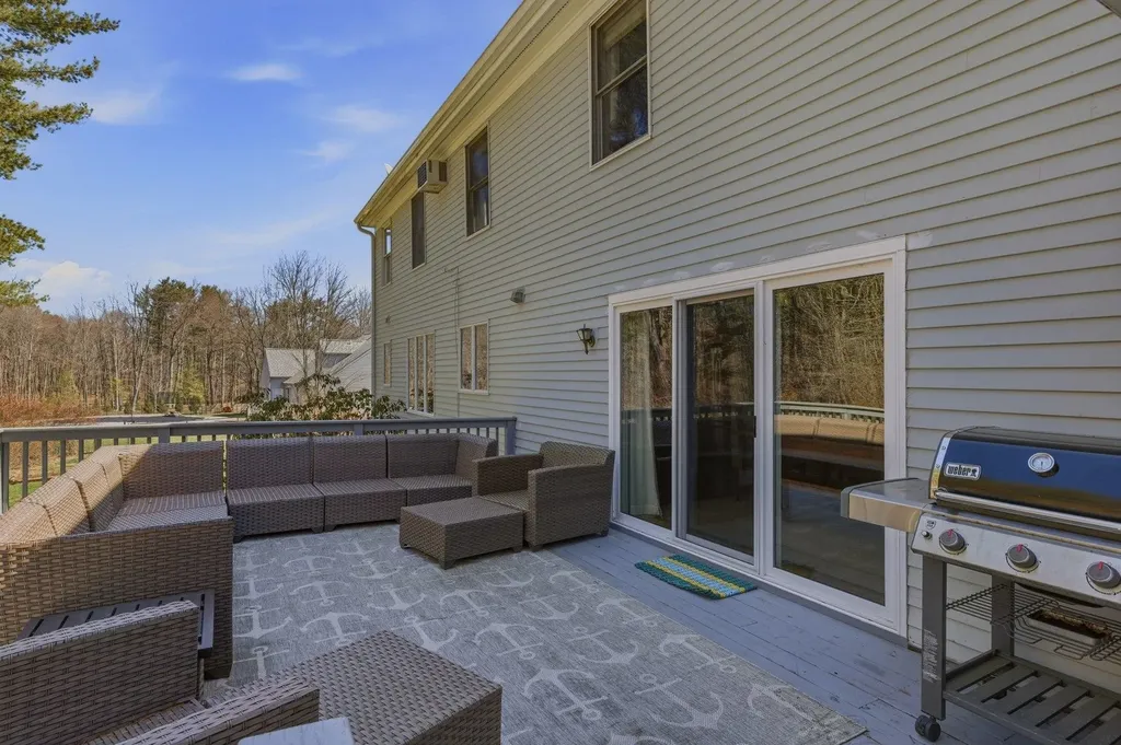 16 Isaac Lucas Circle Dover NH 03820