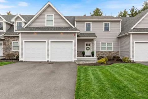 59 Kibrel Court Sandown NH 03873