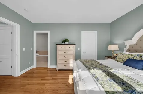 59 Kibrel Court Sandown NH 03873