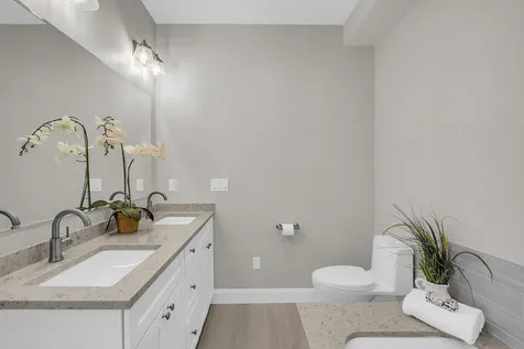 59 Kibrel Court Sandown NH 03873