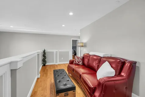 59 Kibrel Court Sandown NH 03873