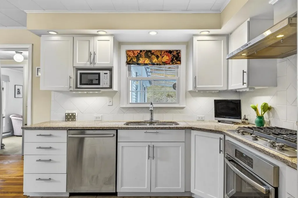 47 Chatterton Park Proctor VT 05765