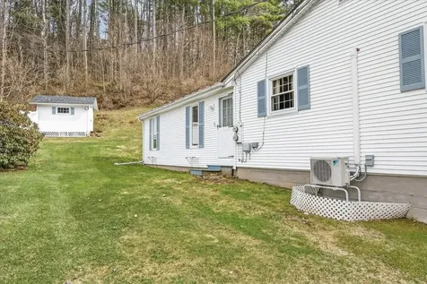 47 Chatterton Park Proctor VT 05765