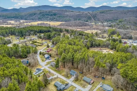 47 Chatterton Park Proctor VT 05765