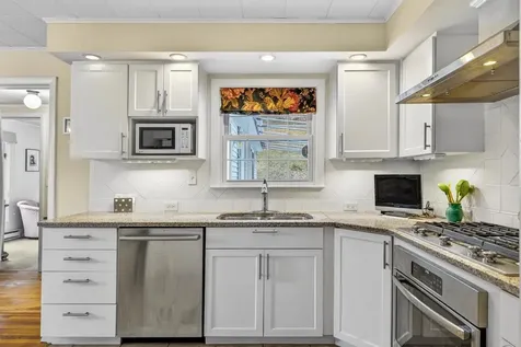 47 Chatterton Park Proctor VT 05765