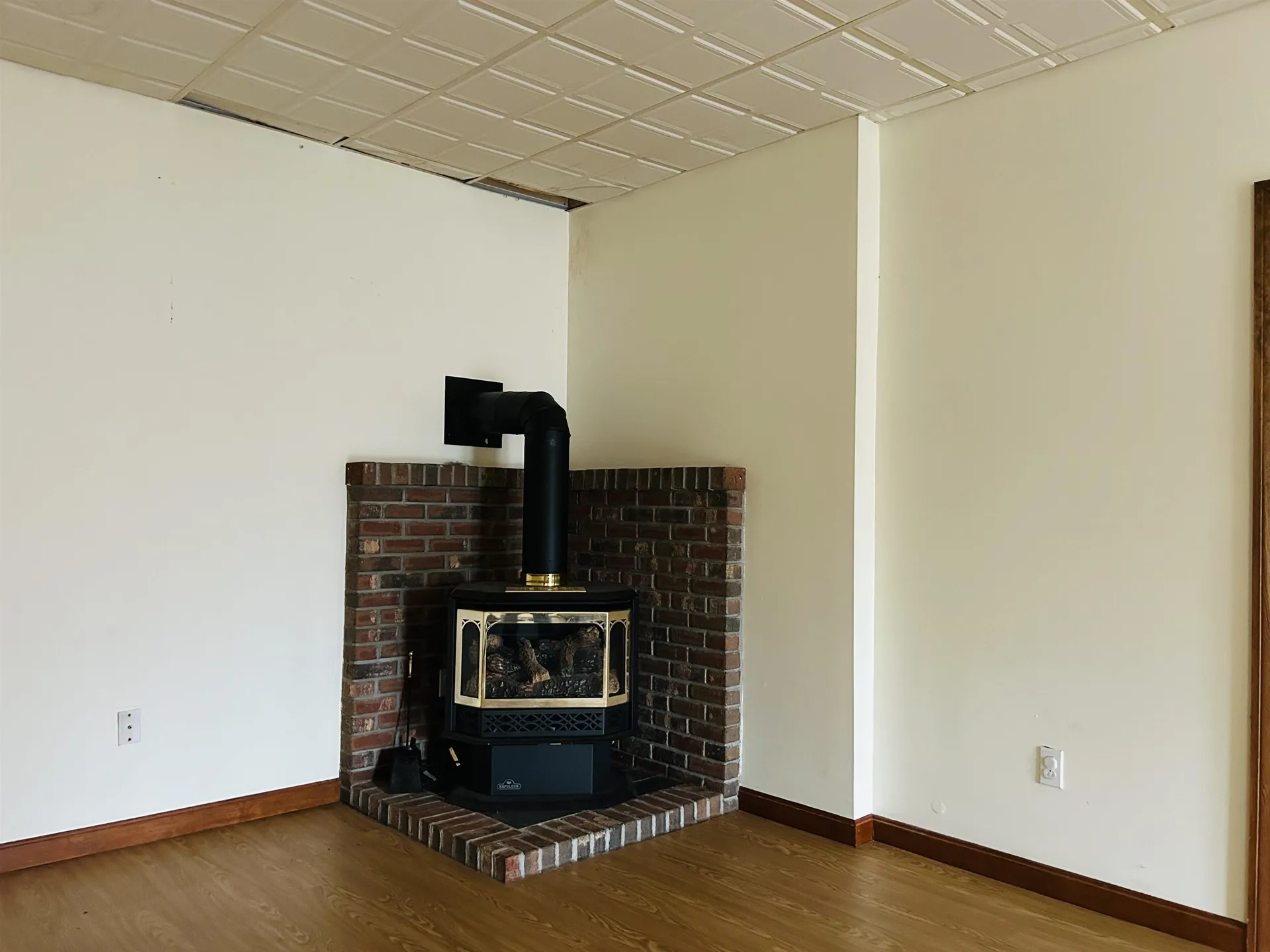 146 South Main Street Colebrook NH 03576
